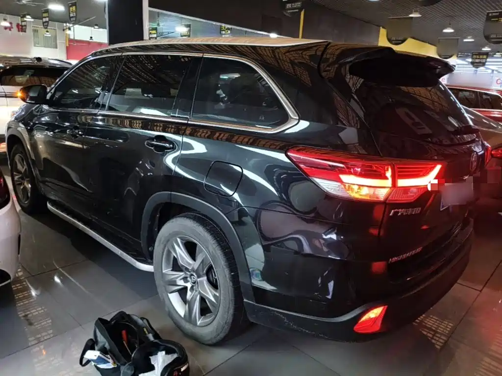 Toyota Highlander 2019 — фото 23