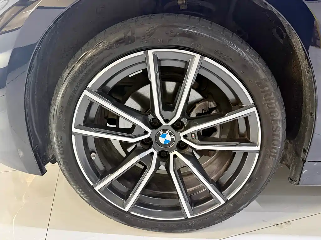 BMW 3 Series 2023 — фото 13