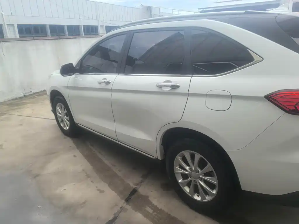 Haval M6 2022 — фото 11