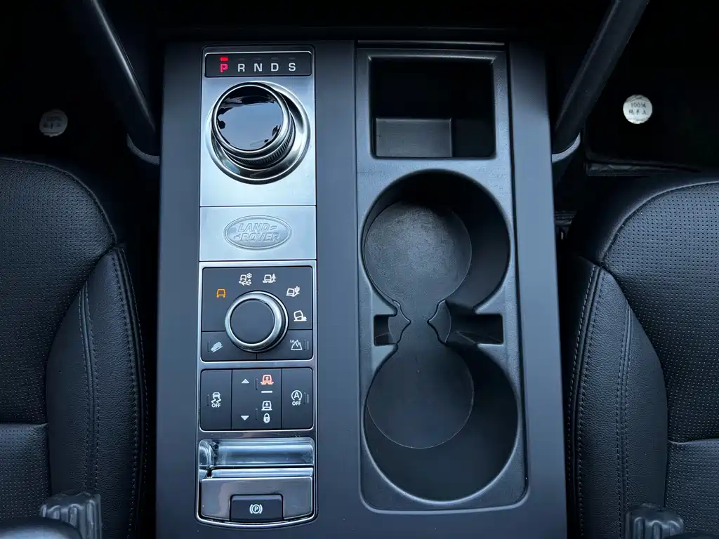 Land Rover Discovery 2020 — фото 9