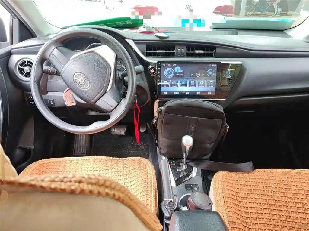 Toyota Corolla 2018 — фото 13