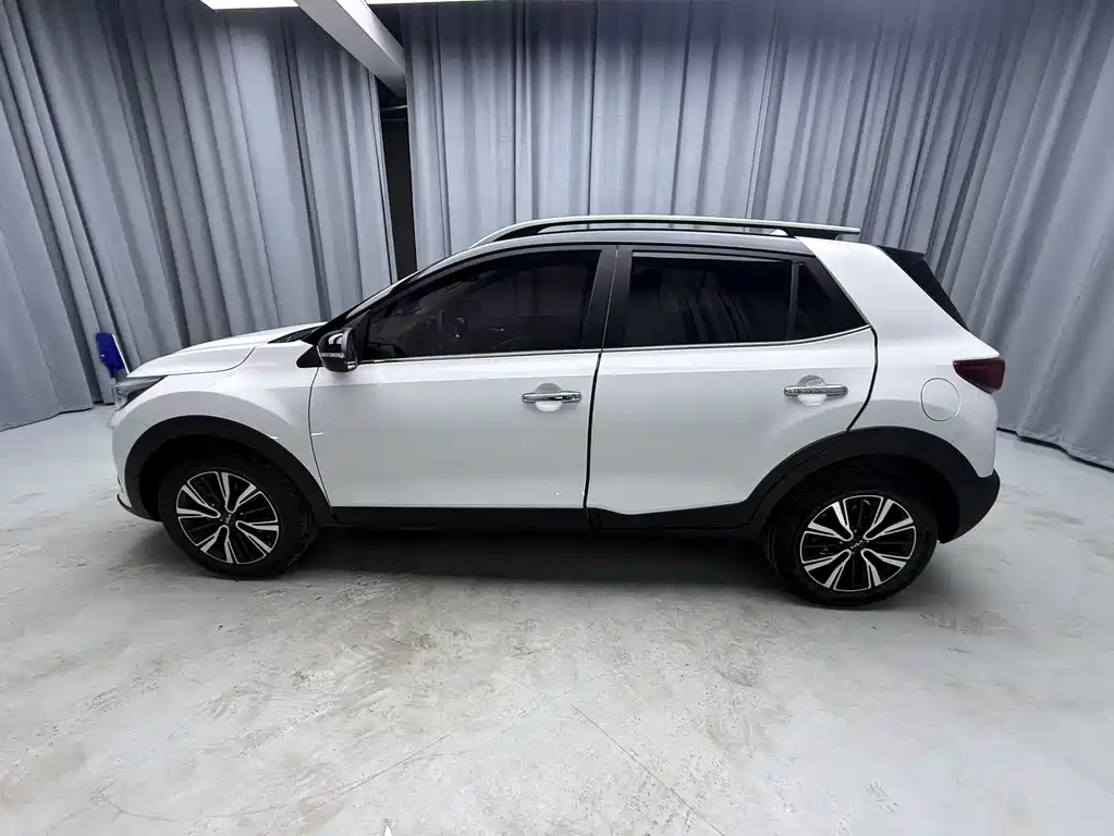 Kia KX1 2022 — фото 8