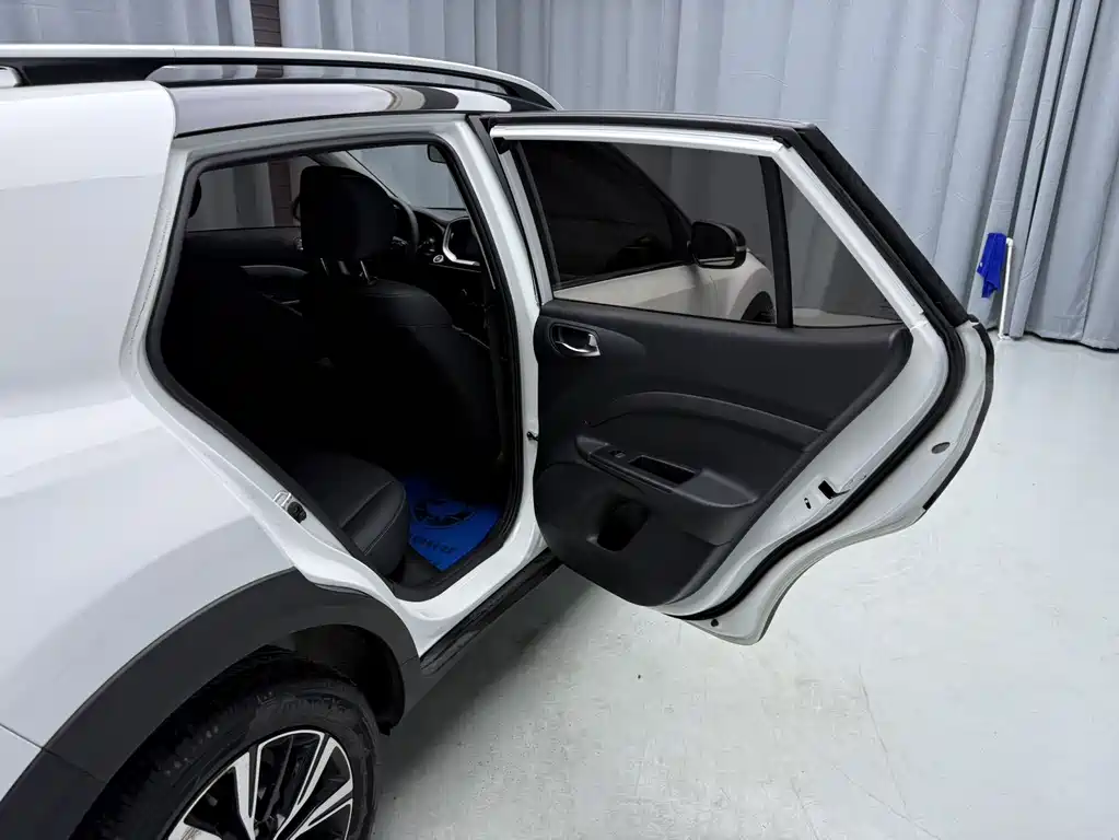 Kia KX1 2022 — фото 14
