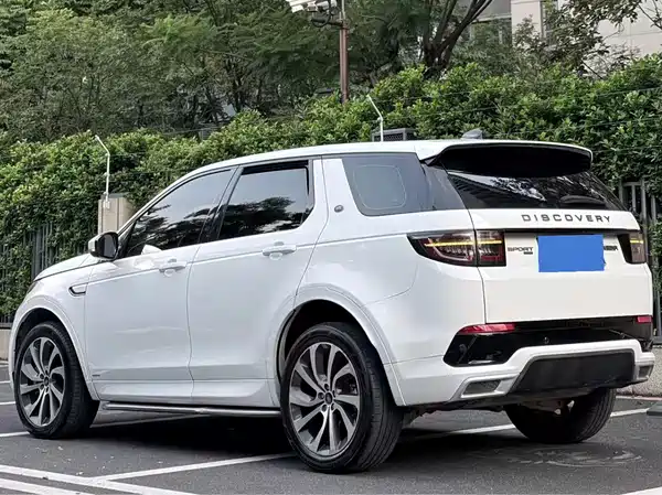 Land Rover Discovery Sport 2022