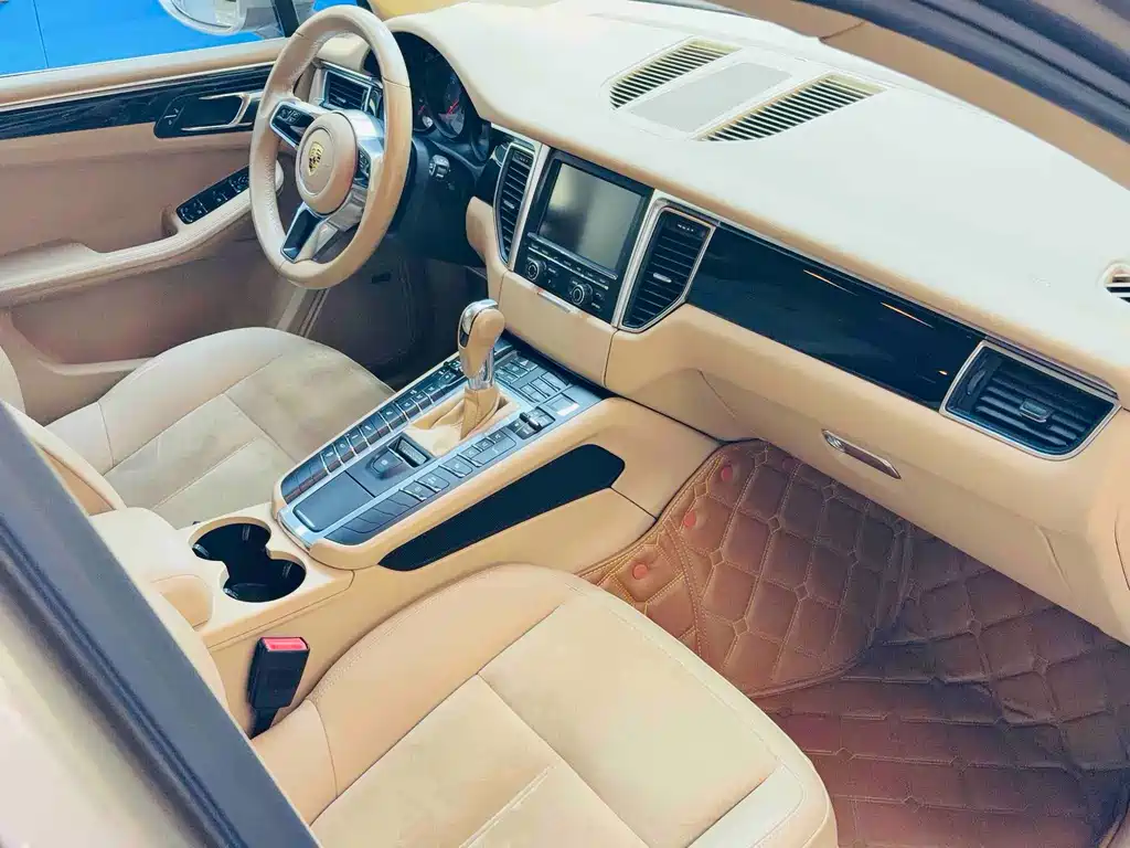 Porsche Macan 2016 — фото 15