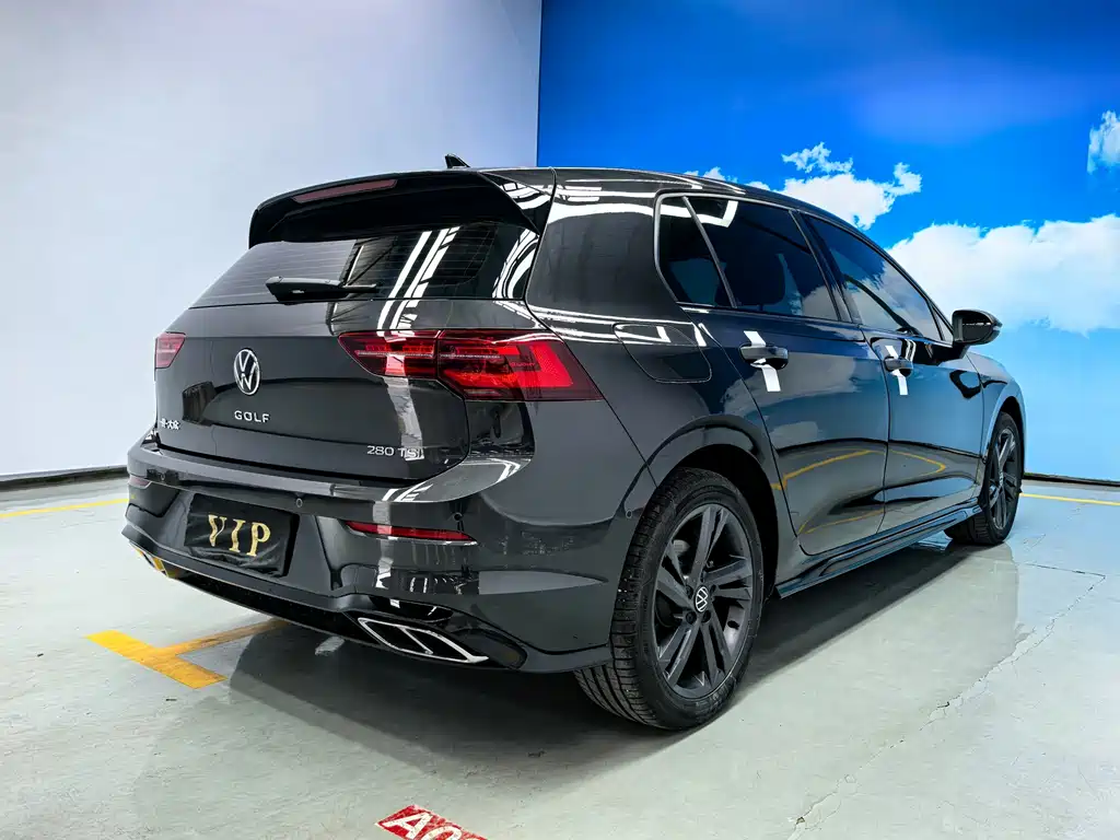 Volkswagen Golf 2023