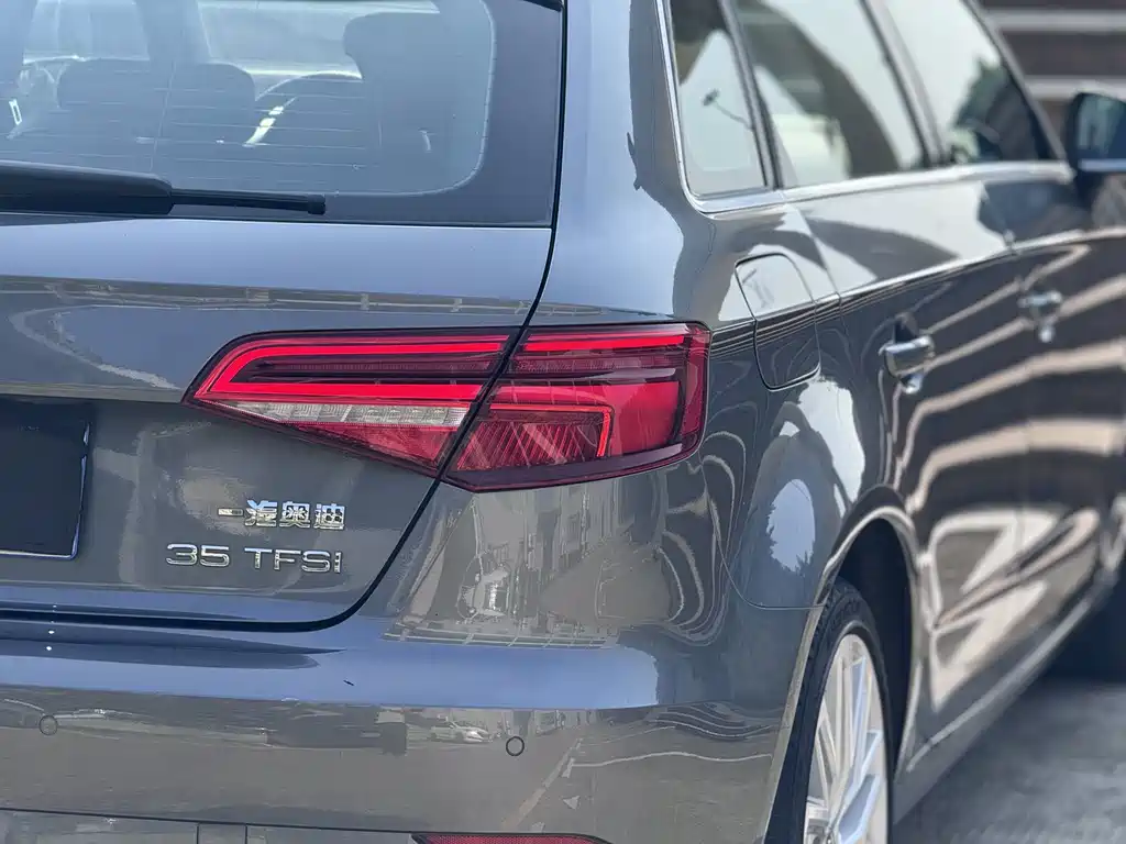 Audi A3 2018 — фото 13