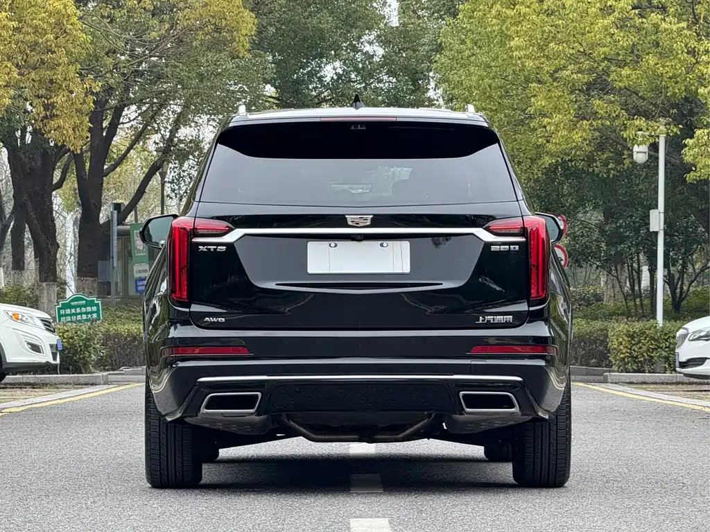 Cadillac XT6 2025 — фото 23
