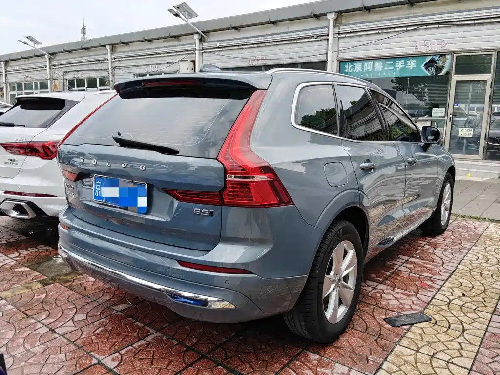 Volvo XC60 2021 — фото 11