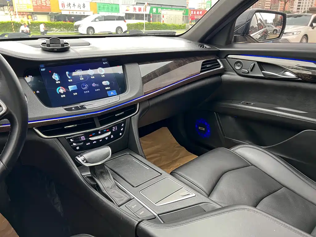 Cadillac CT6 2018 — фото 16