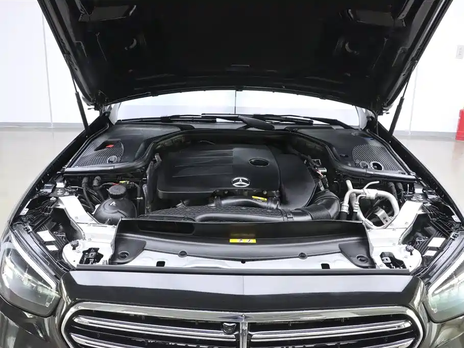 Mercedes-Benz E-Class 2021 — фото 9