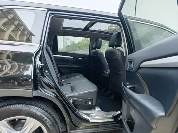 Toyota Highlander 2018
