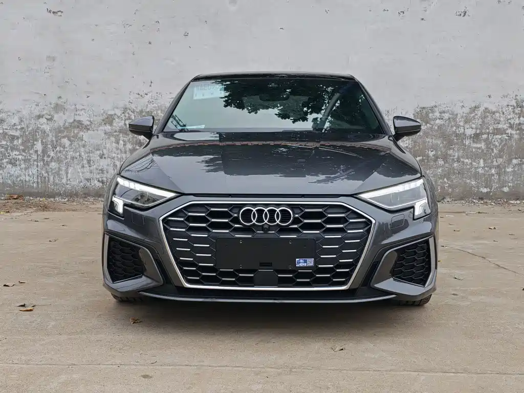 Audi A3 2021 — фото 2