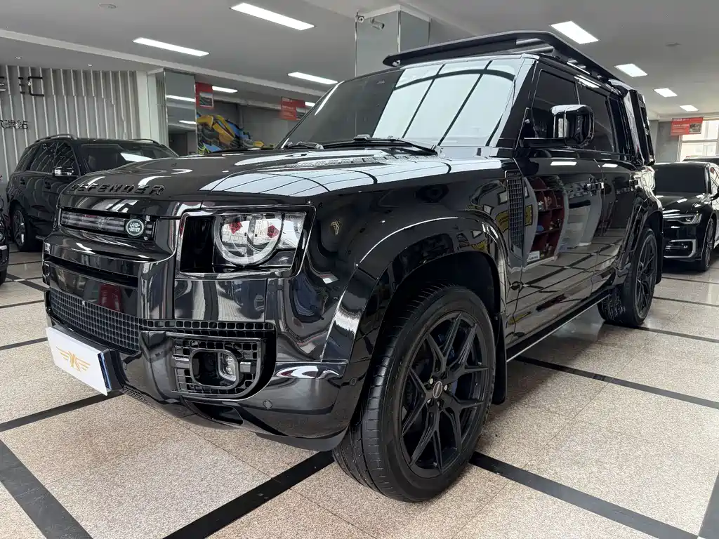 Land Rover Defender 2023 — фото 1