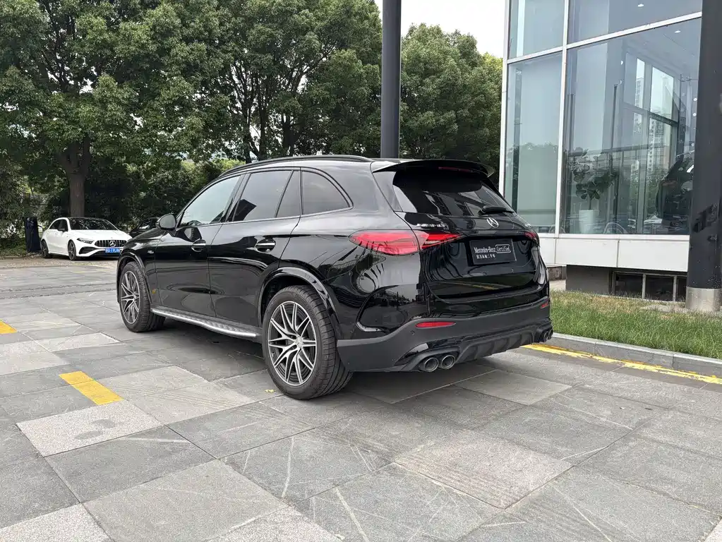 Mercedes-Benz GLC AMG 2025 — фото 11