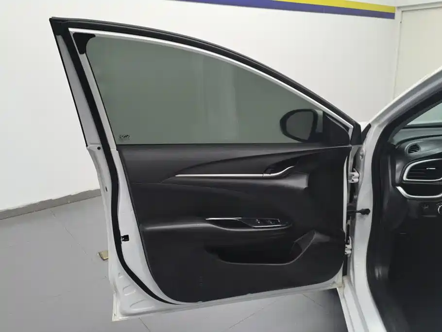 Buick Excelle 2021