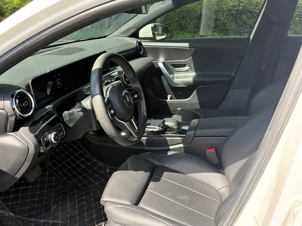 Mercedes-Benz A-Class 2020 — фото 8