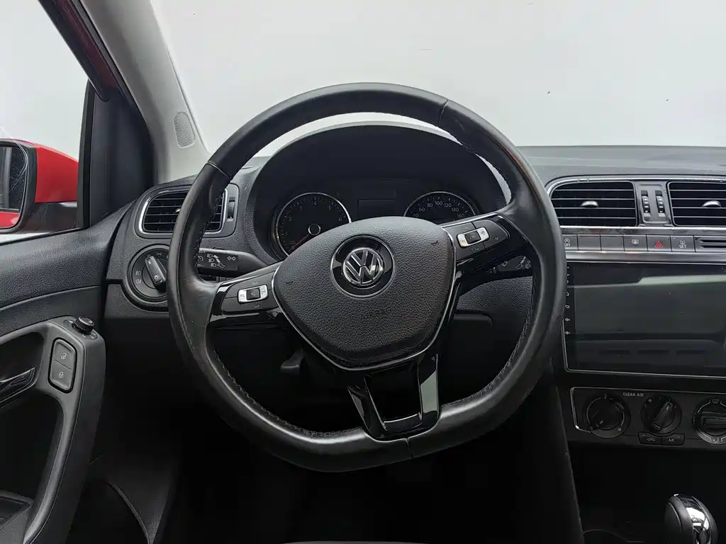Volkswagen Polo 2019 — фото 11