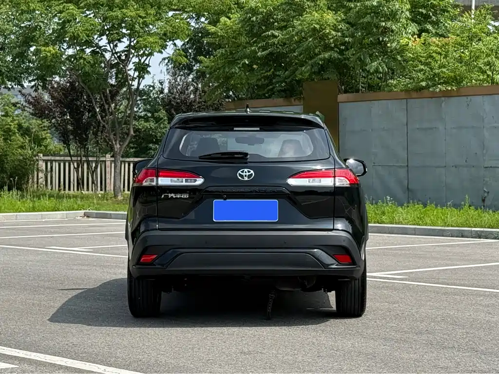 Toyota Frontlander 2023