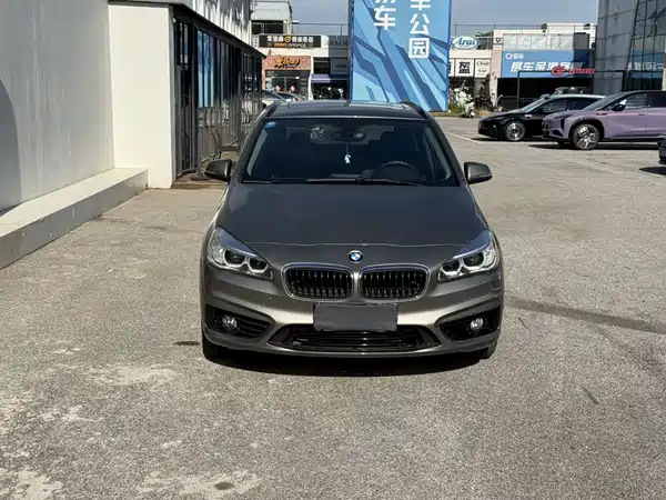 BMW 2 Series Station Wagon 2017