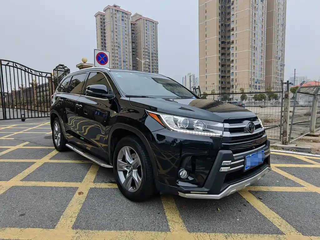 Toyota Highlander 2018 — фото 3