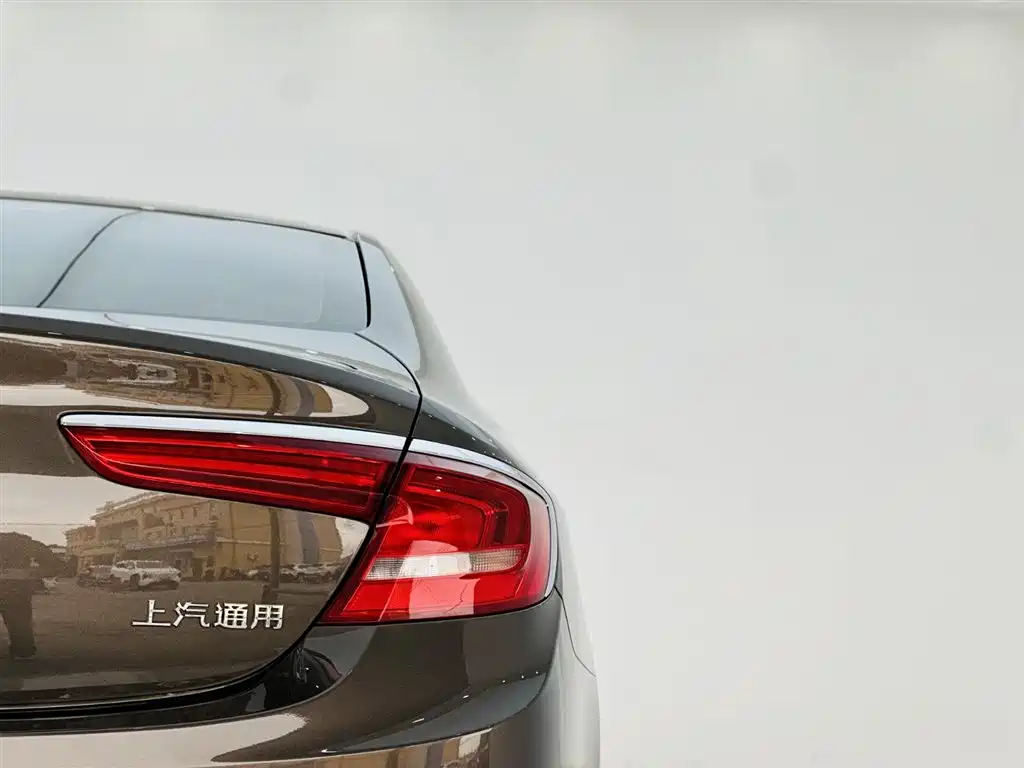 Buick LaCrosse 2019 — фото 10