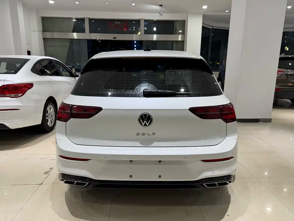Volkswagen Golf 2022