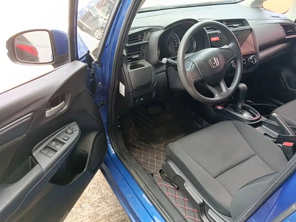 Honda Fit 2017 — фото 16
