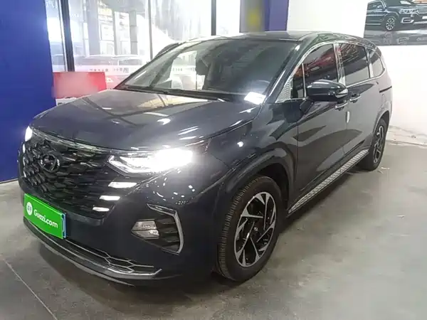 Hyundai Custin 2023