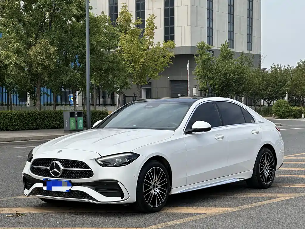 Mercedes-Benz C-Class 2022