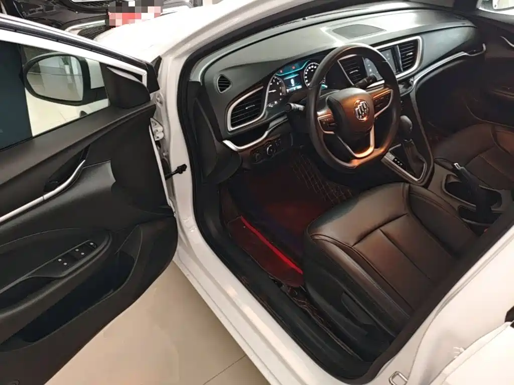 Buick Excelle 2022 — фото 16