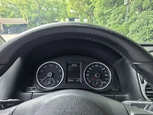 Volkswagen Tiguan 2012
