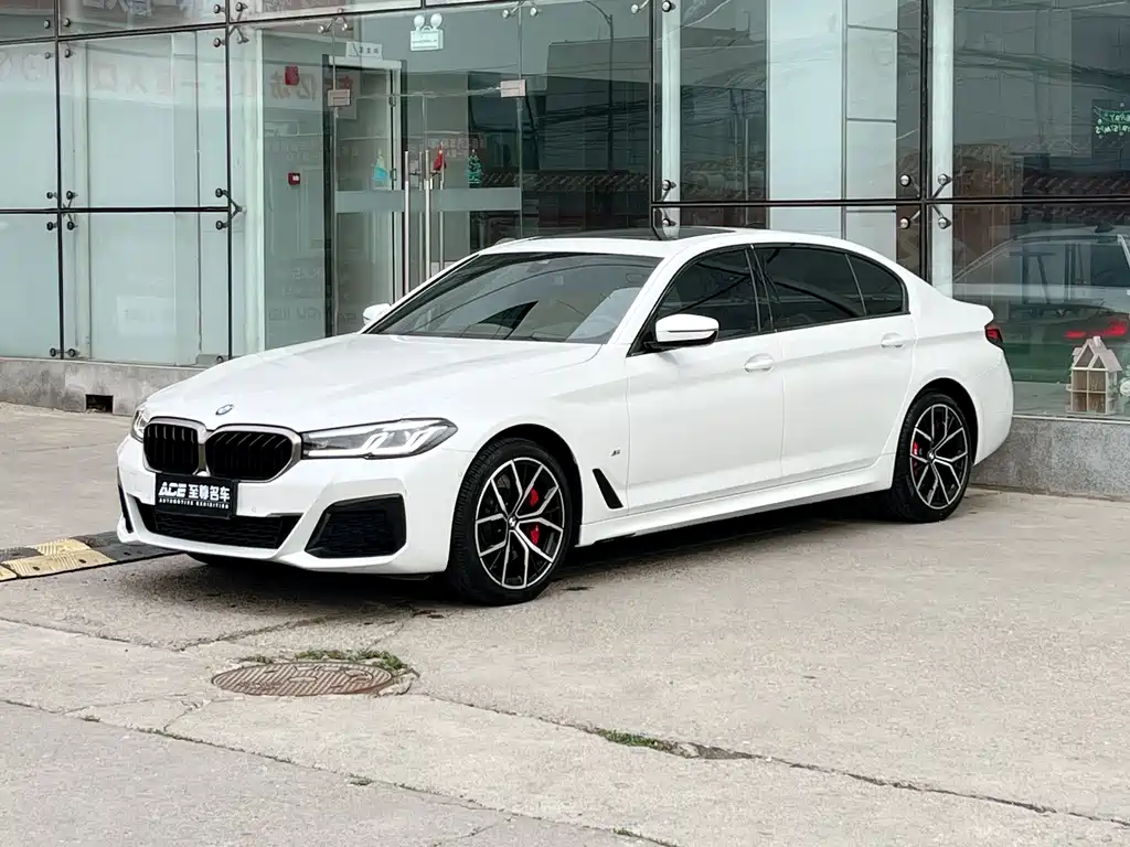 BMW 5 Series 2023