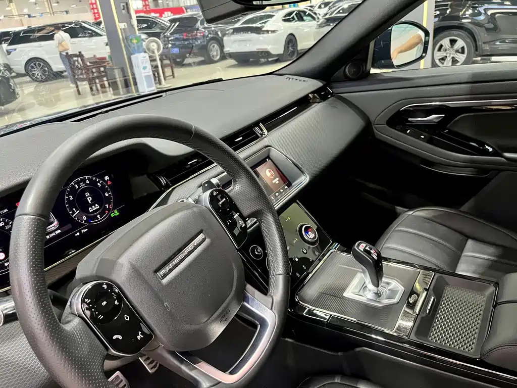 Land Rover Range Rover Evoque 2021 — фото 10