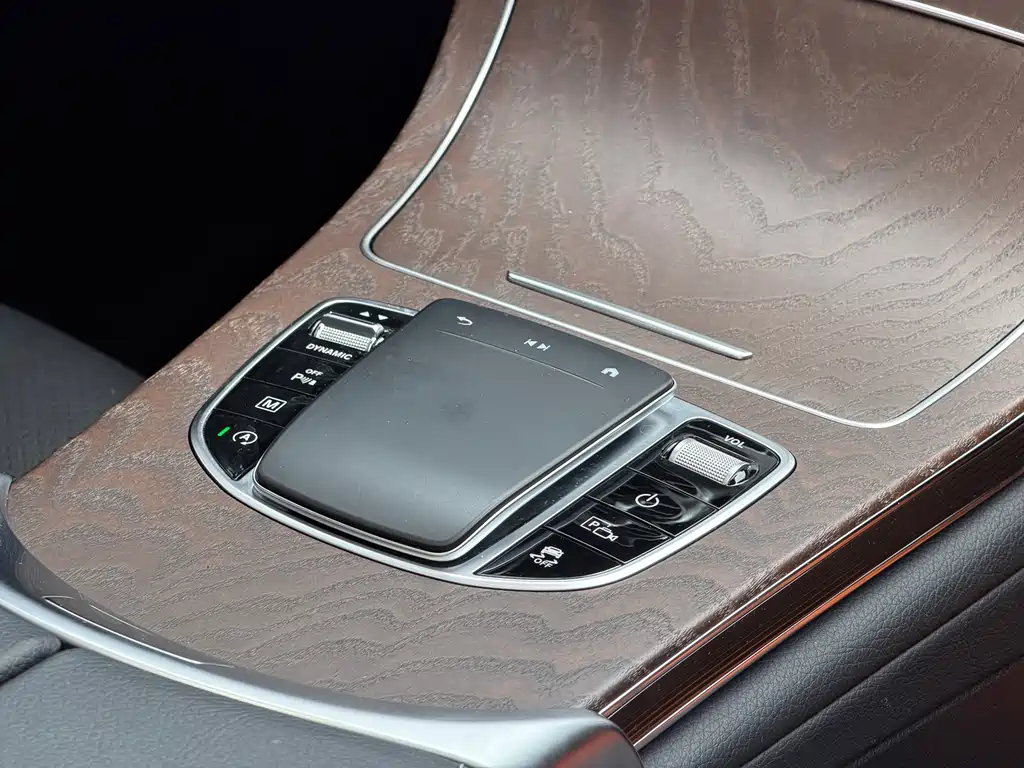Mercedes-Benz GLC 2022 — фото 12
