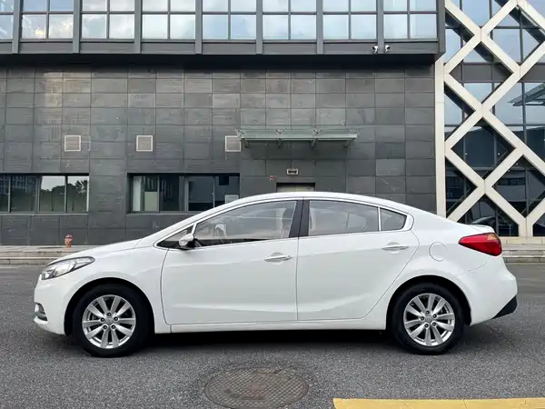 Kia K3 2015