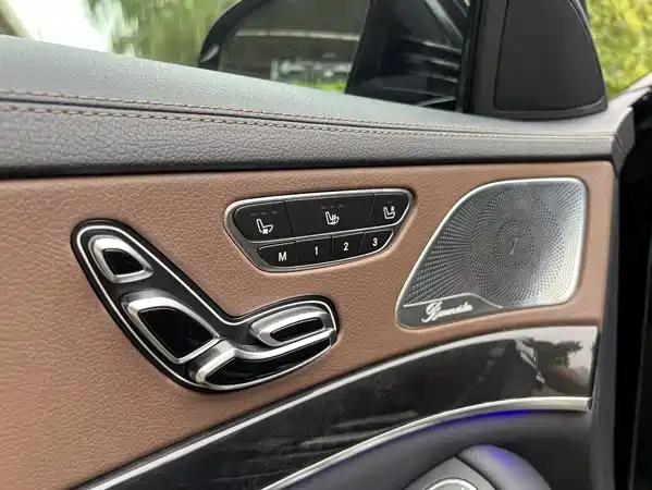 Mercedes-Benz S-Class 2021