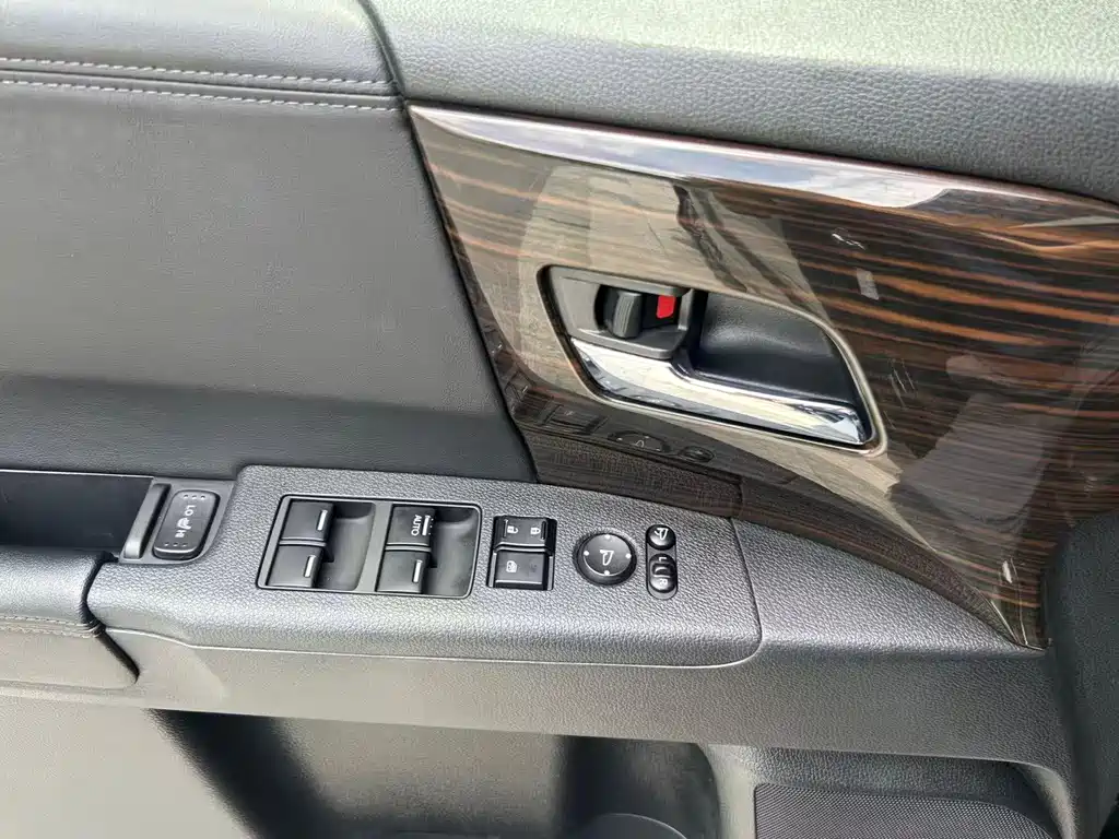 Honda Odyssey 2021 — фото 12