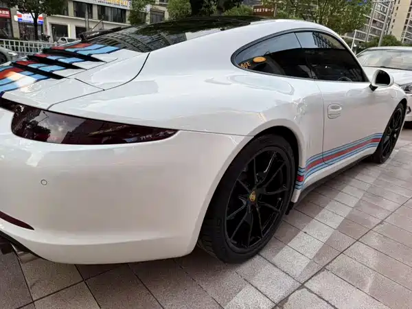 Porsche 911 2015