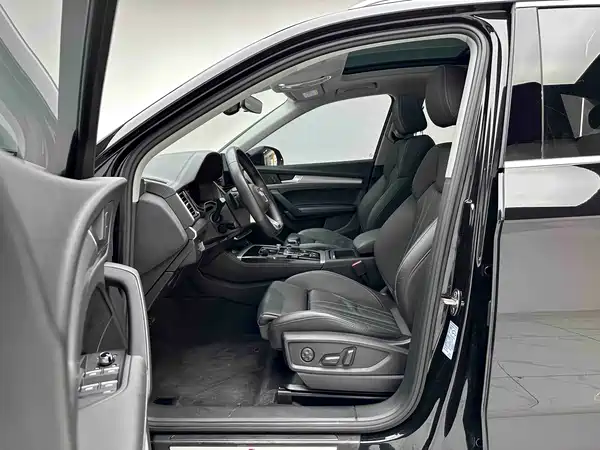 Audi Q5L 2021