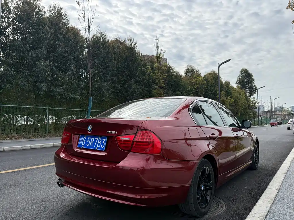 BMW 3 Series 2012 — фото 21