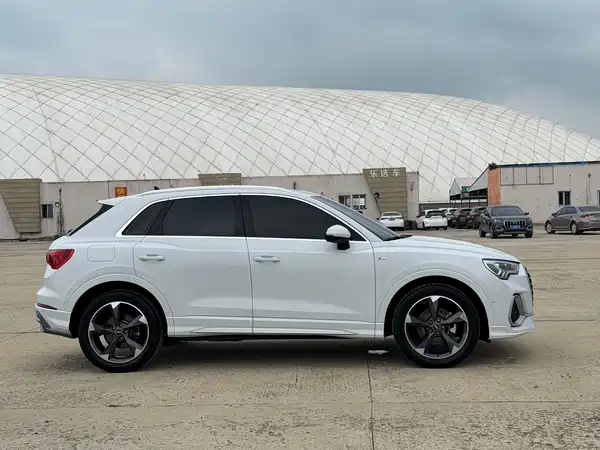 Audi Q3 2022