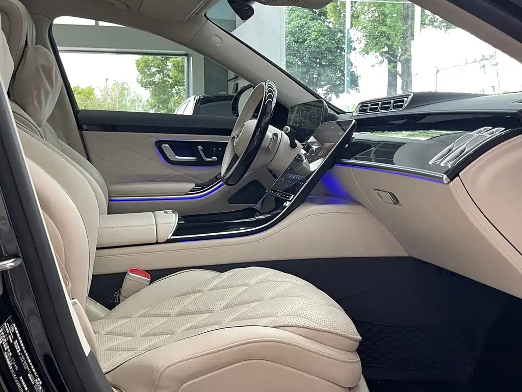 Mercedes-Benz Maybach S-Class 2024 — фото 19