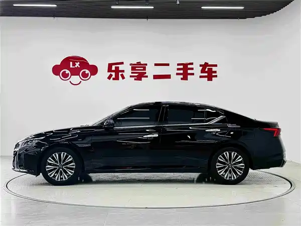 Nissan Teana 2024