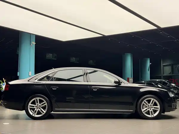 Audi A8 2015