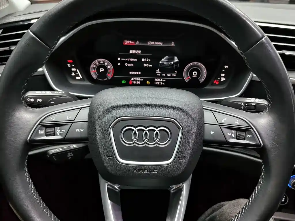 Audi Q3 2022 — фото 14