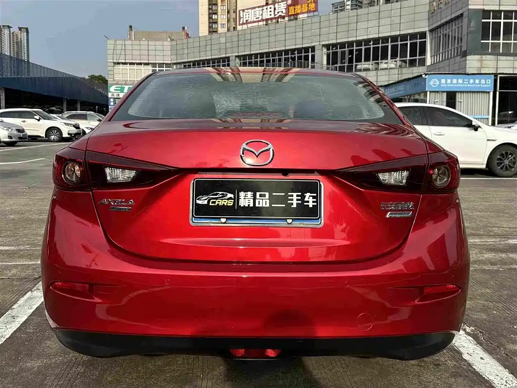 Mazda 3 Axela 2019 — фото 8