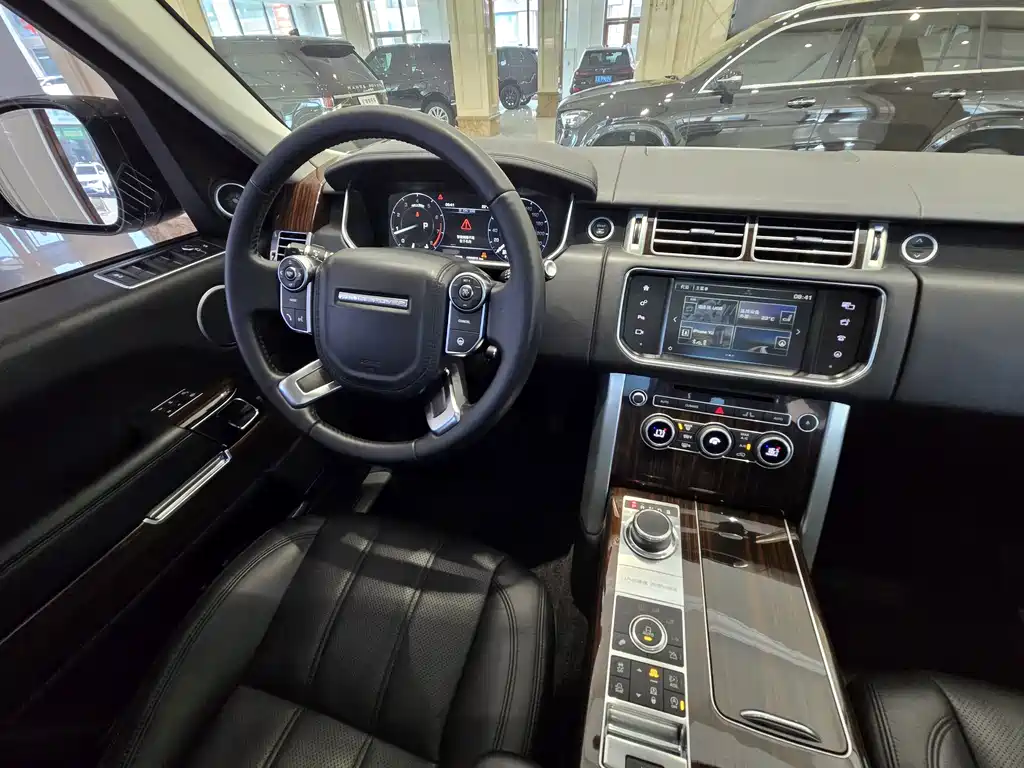 Land Rover Range Rover 2017 — фото 19