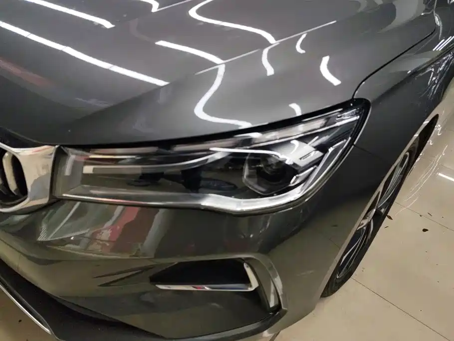 Geely Emgrand 2024