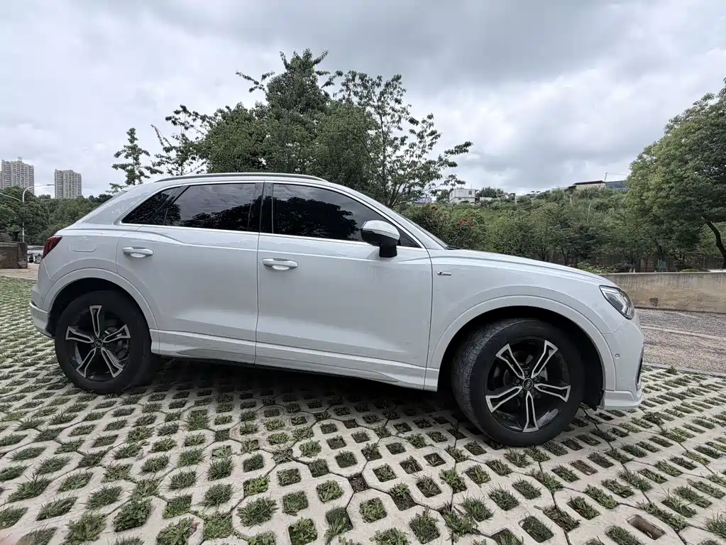 Audi Q3 2022